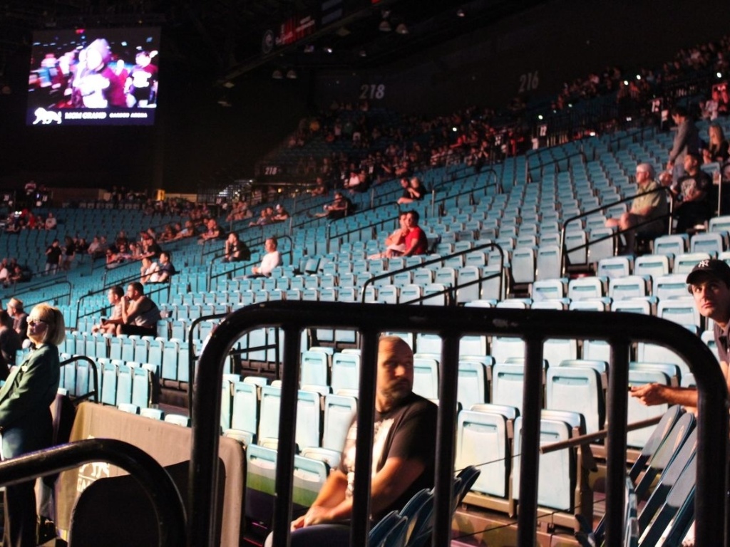 25.mai.2013 - Arena em Las Vegas está vazia durante o card preliminar do UFC 160 - Evelyn Rodrigues/UOL Esporte