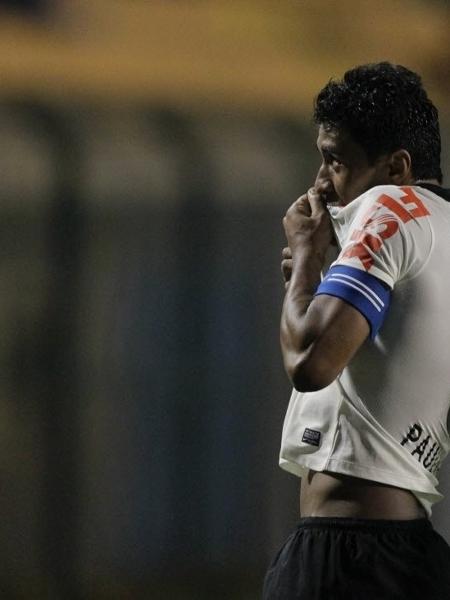 Paulinho não esconde vontade de voltar ao Corinthians - Fernando Donasci/UOL