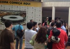 Briga, confusão e fila de 4h marcam retirada de credenciais para Santos x Flamengo no DF - Aiuri Rebello/UOL