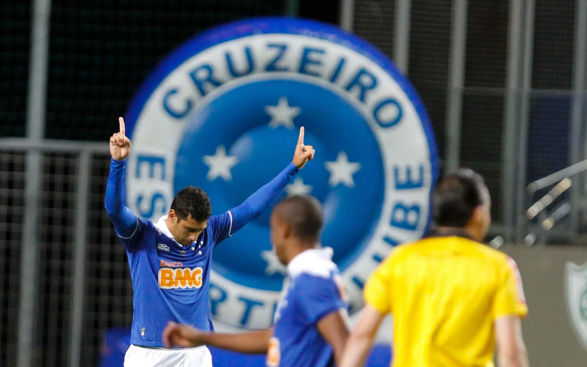 26/05/2013 - Diego Souza comemora primeiro gol do Cruzeiro no Campeonato Brasileiro - Washington Alves/Vipcomm
