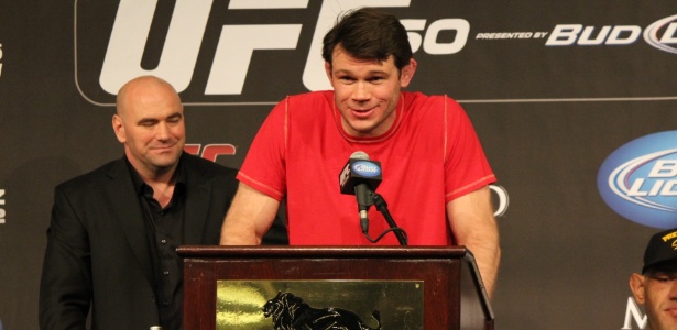 Ex-campeão dos meio-pesados do UFC Forrest Griffin anuncia aposentadoria - Evelyn Rodrigues