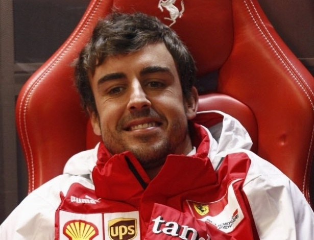 Sessão inicial no sábado teve apenas 30 min de duração devido a reparos em muro da curva 11. Alonso fez o 4º melhor tempo no treino livre - REUTERS/Chris Wattie