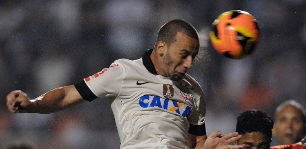 Guilherme sofreu a lesão durante a partida contra o Fluminense e será desfalque de Tite - Reinaldo Canato/UOL