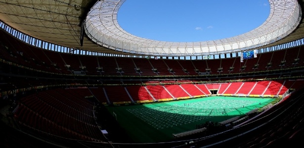 Estádio Mané Garrincha, em Brasília, será o palco do jogo de abertura entre Brasil e Japão