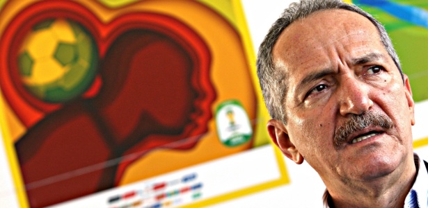 Ministro do Esporte pediu sugestões para que o preço dos ingressos no Brasil seja reduzido - Júlio César Guimarães/UOL
