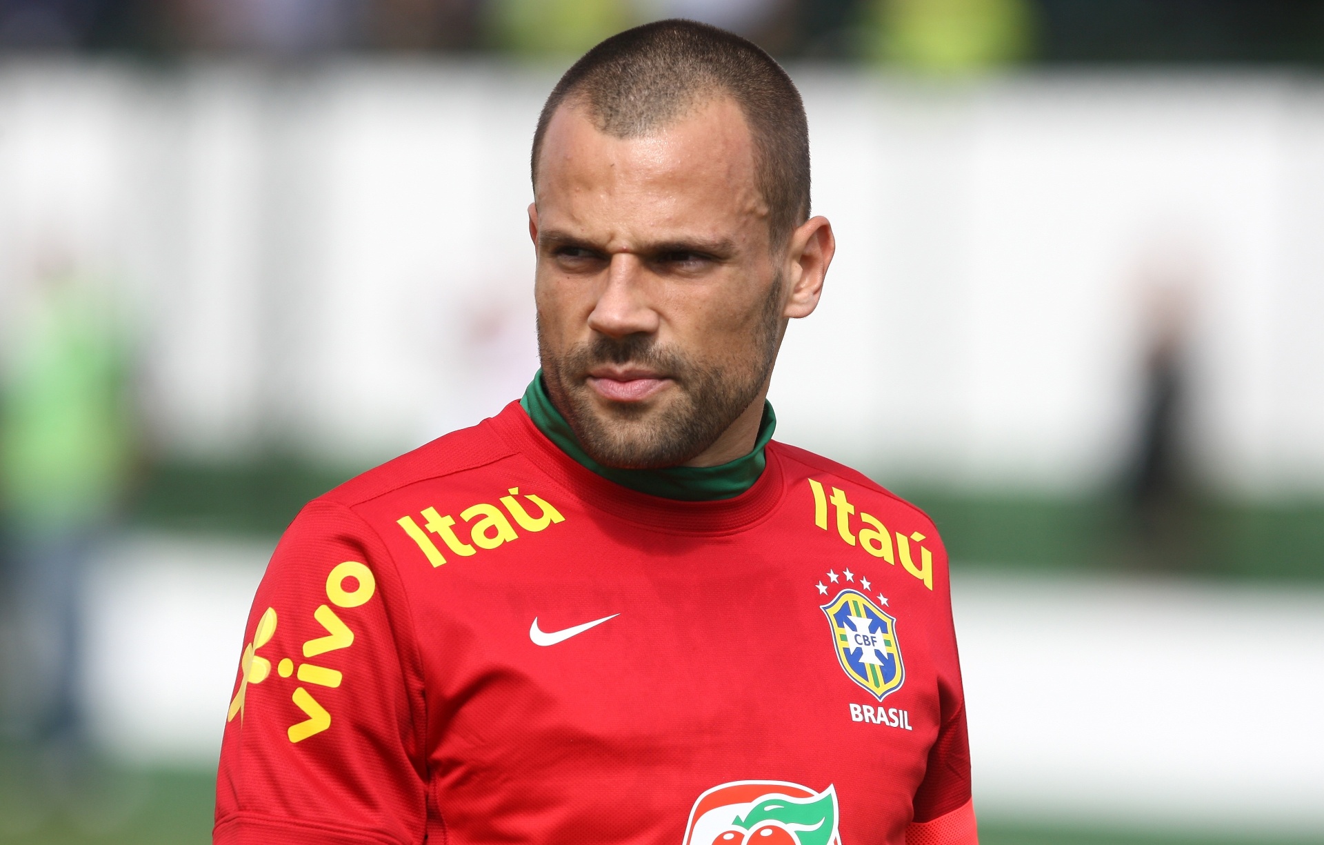 04.jun.2013 - Goleiro Diego Cavalieri é fotografado durante treino da seleção brasileira - MOWA PRESS