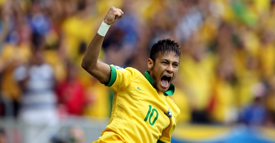 15.jun.2013 - Neymar salta para comemorar o gol na partida entre Brasil e Japão na abertura da Copa das Confederações