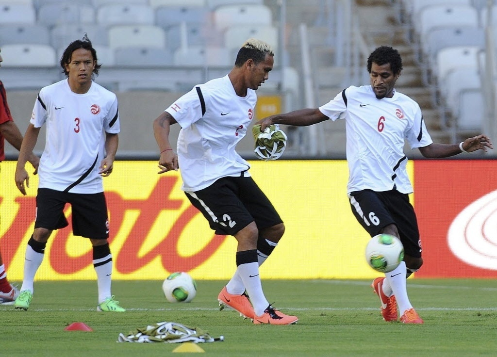 16.jun.2013 - Jogadores da seleção do Taiti treinam no Mineirão para jogo contra a Nigéria pela Copa das Confederações
