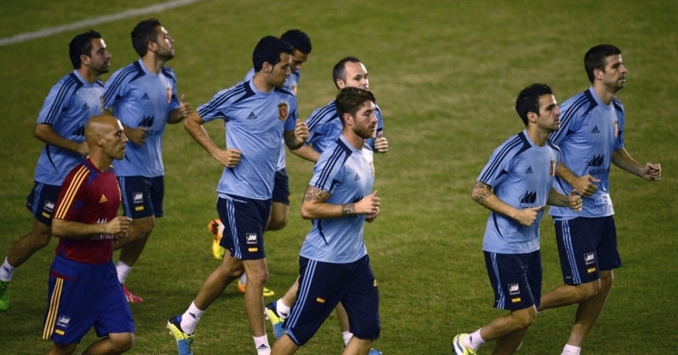 17.06.13 - Jogadores da Espanha treinam em São Januário após vitória na estreia da Copa das Confederações