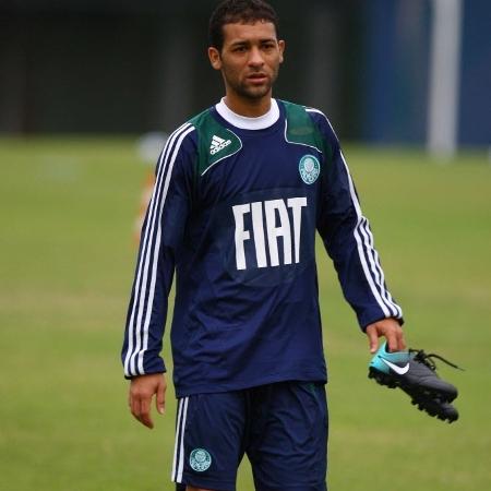 Pierre, em treino do Palmeiras - Folha Imagem