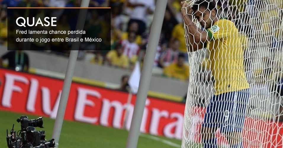 Fred lamenta chance perdida durante o jogo entre Brasil e México