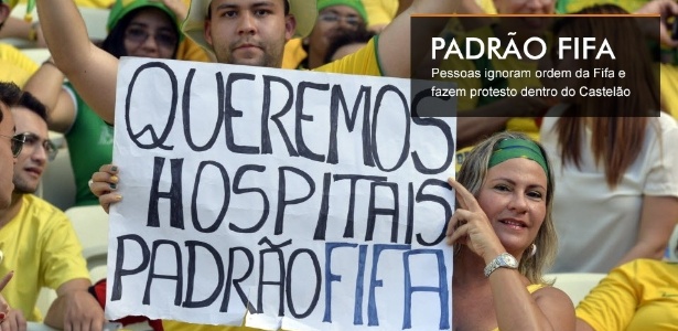 Pessoas ignoram ordem da Fifa e fazem protesto dentro do Castelão