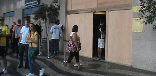 Local de atendimento a torcedores está na rota de protestos marcados para quinta-feira