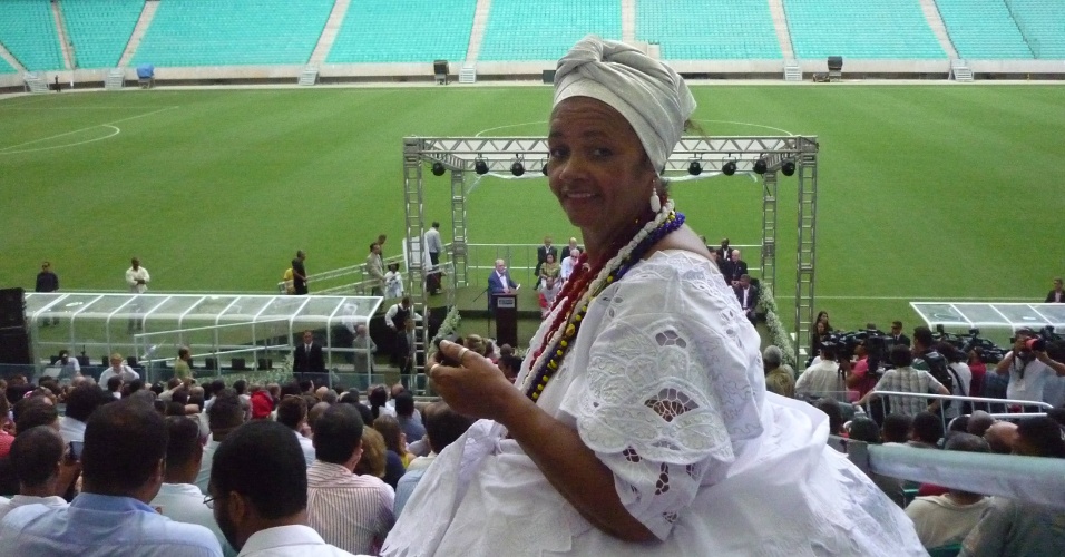 Rita Santos, a 'baiana do acarajé' que venceu a Fifa
