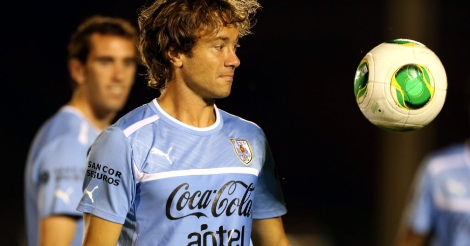 21.06.13 - Lugano durante treino da seleção uruguaia no Recife
