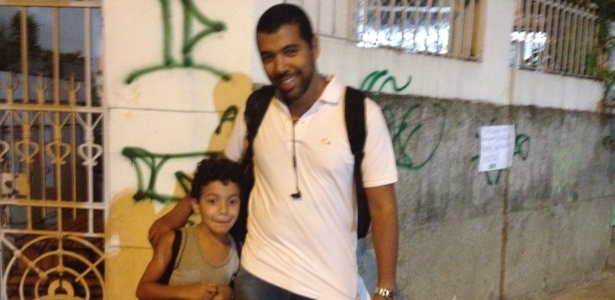 Marcelo Paixão, que mora na região do estádio do Maracanã, ficou preocupado com o protestos