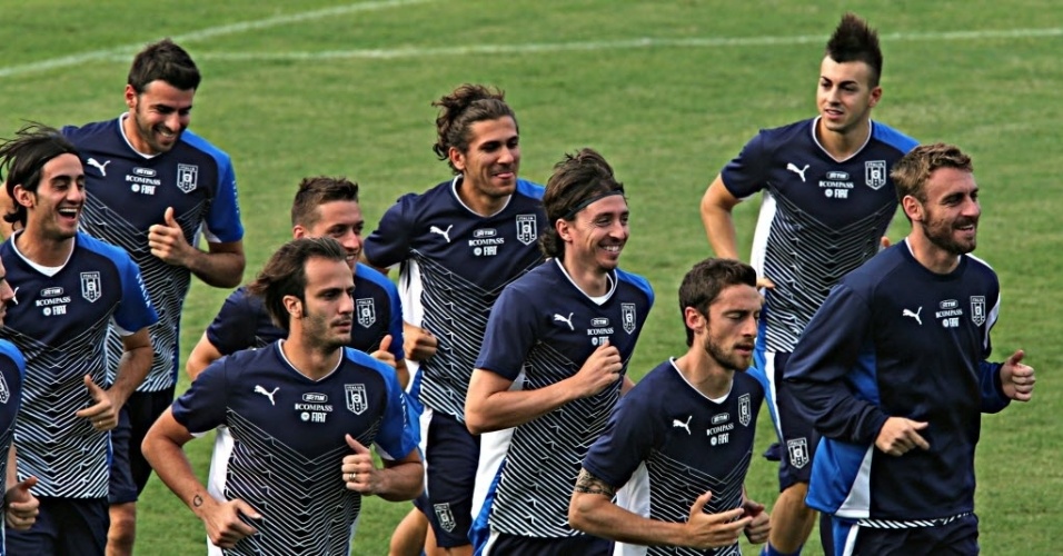 24.06.13 - Seleção italiana treina no estádio Presidente Vargas em Fortaleza, no Ceará