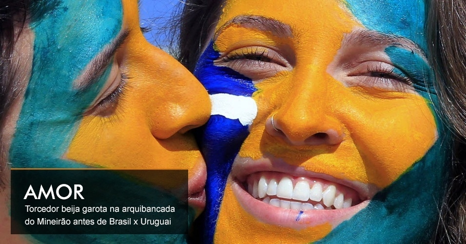 Torcedor beija garota na arquibancada do Mineirão antes de Brasil x Uruguai