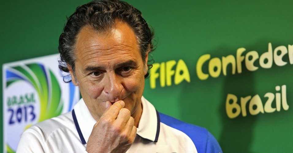 O treinador Cesare Prandelli ainda destacou que Marchisio, Chiellini e De Rossi são dúvidas para a partida
