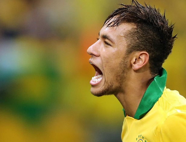 Neymar comemora após gol brasileiro contra a Espanha na Copa das Confederações
