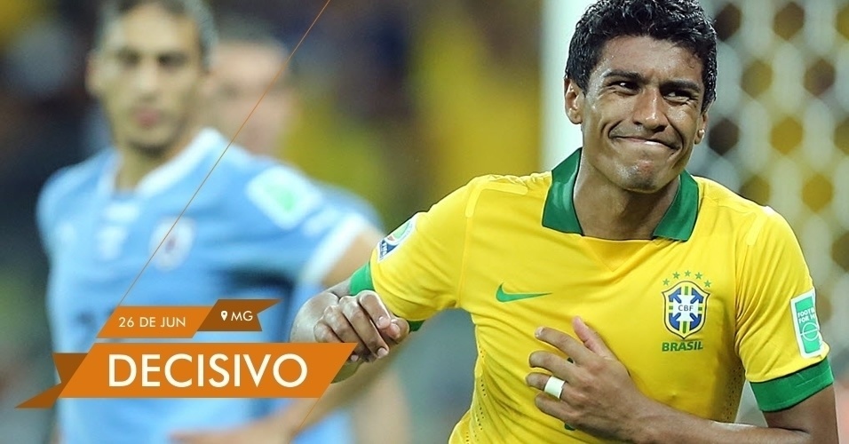 DECISIVO - Paulinho marca um gol no final do segundo tempo da semifinal contra o Uruguai e classifica a seleção brasileira para a decisão da Copa das Confederações
