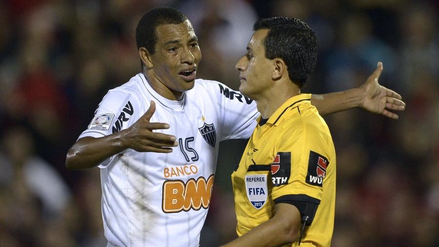 Gilberto Silva foi campeão da Copa Libertadores 2013 pelo Atlético-MG - AFP PHOTO / Juan Mabromata