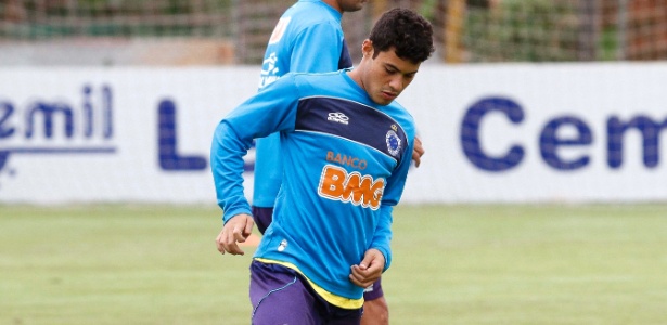 Vinícius Araújo se revezou no ataque com Anselmo Ramon durante treino nesta quarta - Washington Alves/Vipcomm
