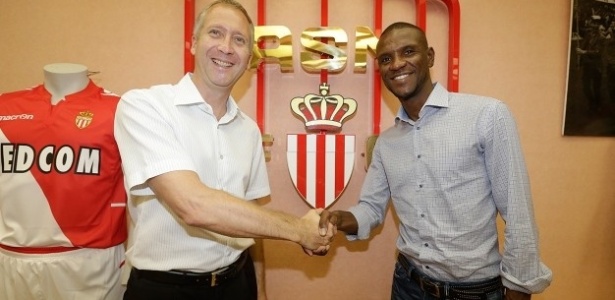 Abidal acertou sua transferência para o Monaco na última pré-temporada do futebol europeu - Divulgação site oficial do Monaco