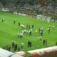 24 jul 2013 - Jogadores do Olimpia chegaram mais cedo ao Mineirão para conhecerem o gramado do estádio - Bernardo Lacerda/UOL