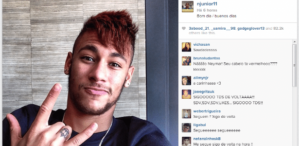 Neymar, de cabelo vermelho, chegou a Barcelona - Reprodução/Instagram