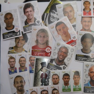 Álbum do Brasileirão tem 504 figurinhas, distribuídos por 40 clubes das séries A e B - Bruno Thadeu/UOL