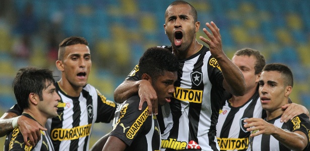 Botafogo fala em confiança e libera atletas para sair após jogos fora do Rio - Vítor Silva/SSPress