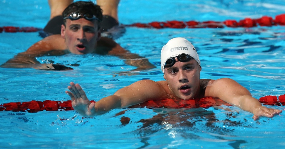 1.ago.2013 - Thiago Pereira deixa a piscina após conquistar o bronze nos 200 m medley em Barcelona