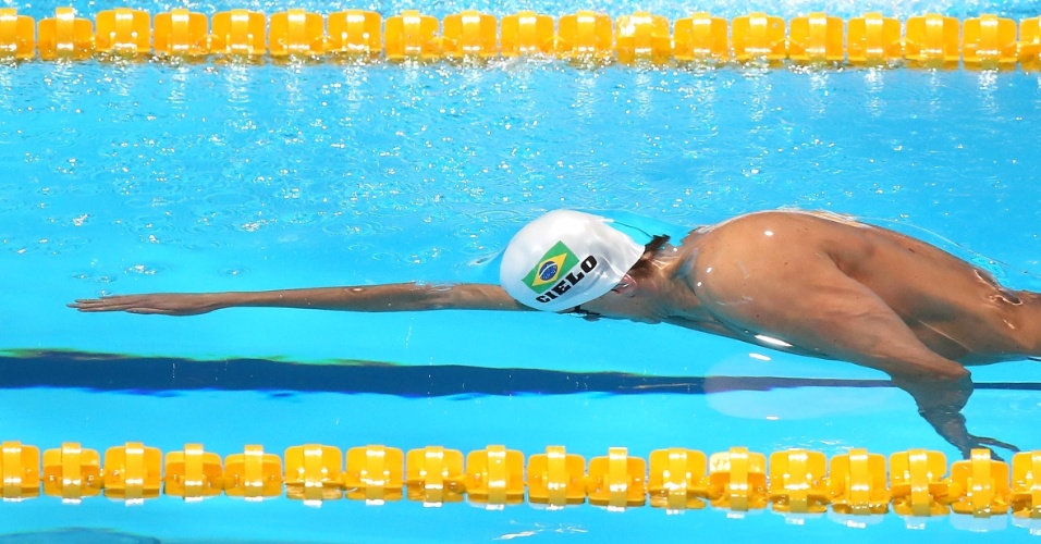 2.ago.2013 - César Cielo nada os 50 m livre; ele fez o 2° melhor tempo das eliminatórias