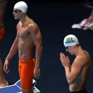 2.ago.2013 - Marcelo Chierighini e César Cielo nadaram lado a lado nas eliminatórias dos 50 m livre e se classificaram - Satiro Sodré/Divulgação CBDA