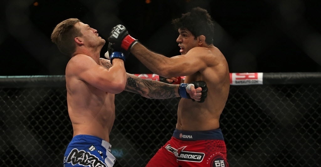 03.ago.2013 - A primeira luta do UFC Rio 4 é entre Viscardi Andrade, que participou do TUF Brasil 2, e Bristol Marunde - Julio Cesar Guimaraes/UOL