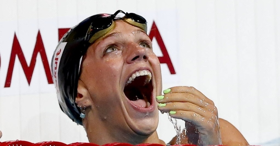 03.ago.2013 - Russa Yuliya Efimova comemora ao bater o recorde mundial durante as eliminatórias dos 50 m peito