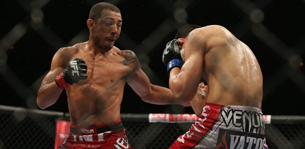 José Aldo defende seu cinturão dos penas contra Ricardo Lamas no UFC 169 - Julio Cesar Guimaraes/UOL