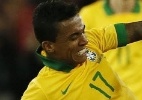 Luiz Gustavo confirma ida para o Wolfsburg e se apresenta nesta sexta