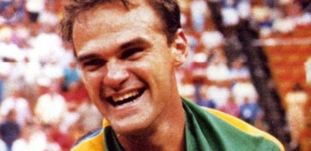 Oscar deve ser quem mais treinou na história do esporte, diz ex-técnico