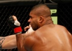 Fim da linha dos ex-fenômenos Alistair Overeem e Uriah Hall no UFC - Jared Wickerham/Getty Images/AFP