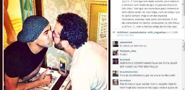 Selinho de Sheik em amigo causou grande repercussão nas redes sociais - Reprodução/Instagram