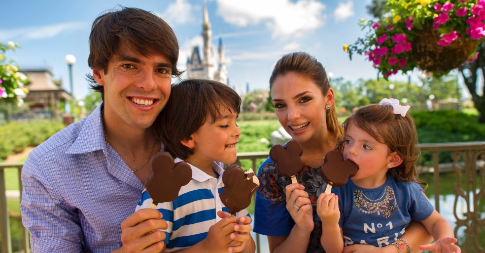 Kaká e família na Disney