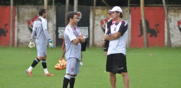 Juan conversou com Caio Júnior nesta quinta-feira - Divulgação/Site Oficial
