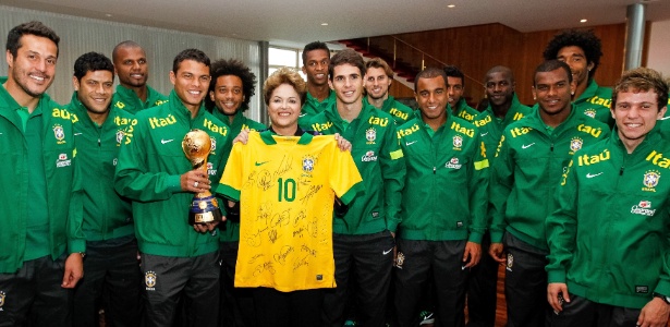 Presidente Dilma em 2013, quando recebeu os campeões da Copa das Confederações em Brasília