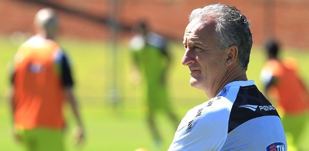 O técnico Dorival Júnior dá prioridade aos jovens na reformulação do Vasco no Campeonato Brasileiro - Marcelo Sadio/ site oficial do Vasco