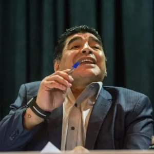 04.set.2013 - Ex-jogador argentino Diego Maradona discursa durante evento promovido pelo ex-presidente do Corinthians Andrés Sanchez em São Paulo. Maradona criticou os dirigentes da Conmebol e da Federação Argentina - Danilo Verpa/Folhapress