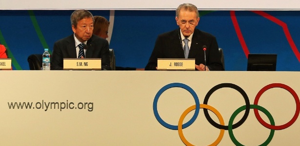 Presidente do COI, Jacques Rogge, discursa no anúncio da sede das Olimpíadas de 2020 - Ian Walton/Getty Images