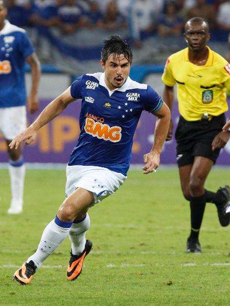 Willian foi duas vezes campeão brasileiro com o Cruzeiro, em 2013 e 2014 - Washington Alves/VIPCOMM