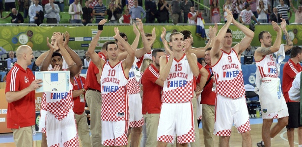 Equipe croata não ficava entre as quatro melhores do torneio desde 1995 - EFE/Georgi Licovski